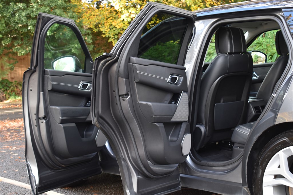 Used Land Rover Range Rover Velar 2017 for sale - 76507799: Photo 27