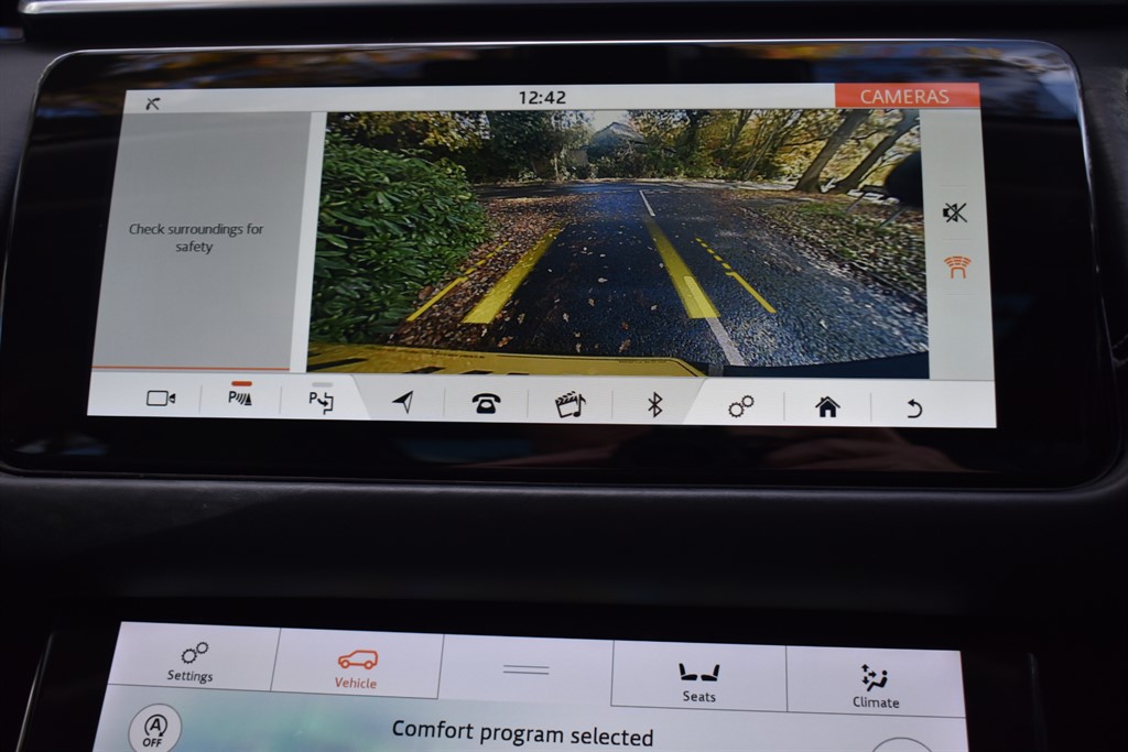 Used Land Rover Range Rover Velar 2017 for sale - 76507799: Photo 4