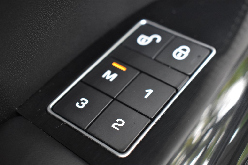 Used Land Rover Range Rover Sport 2018 for sale - 76625464: Photo 12