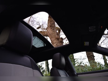 Used Land Rover Range Rover Evoque 2022 for sale - 77552608: Photo