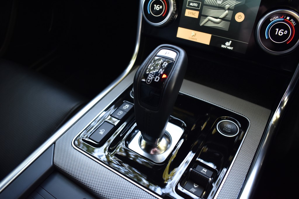 Used Jaguar XE 2021 for sale - 76625448: Photo 28