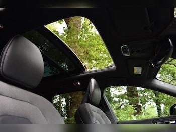 Used Volvo XC60 2021 for sale - 75664670: Photo