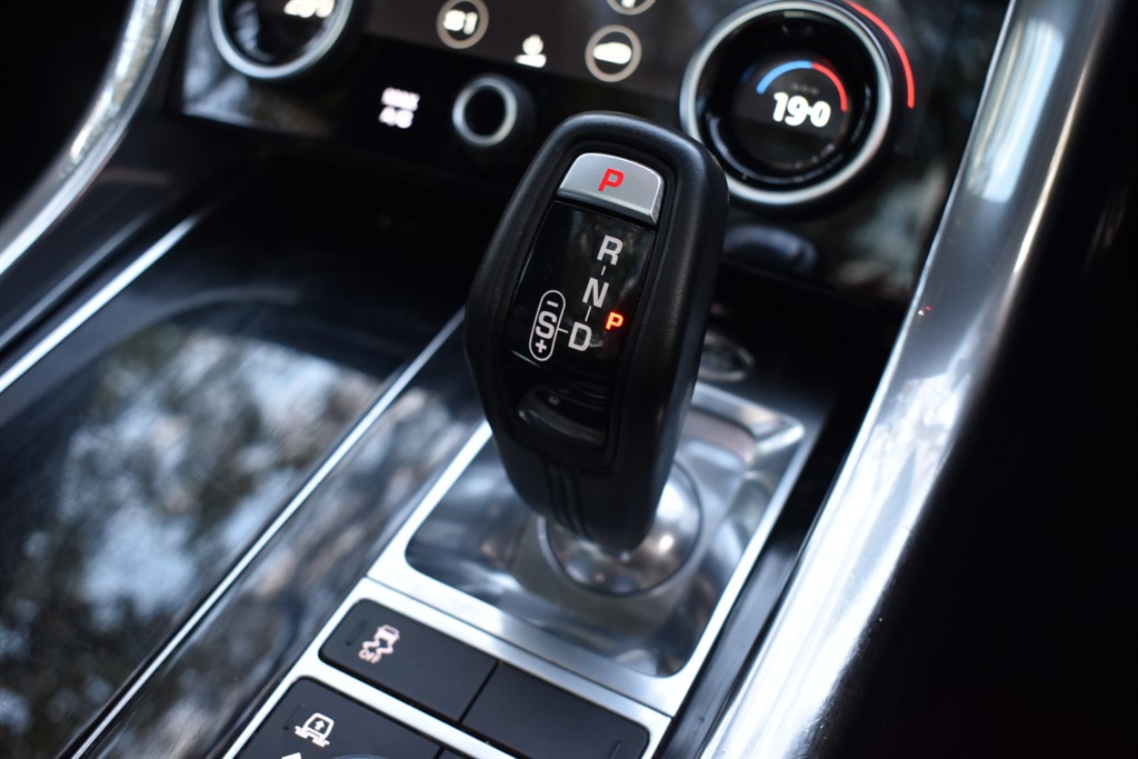 Used Land Rover Range Rover Sport 2021 for sale - 76625469: Photo 32