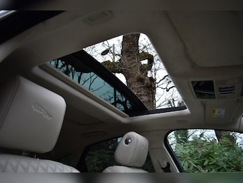 Used Jaguar XJ 2017 for sale - 77170784: Photo