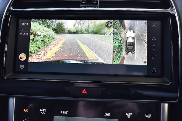 Used Jaguar XE 2021 for sale - 76191208: Photo 3