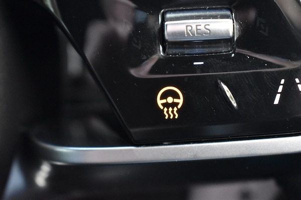 Used Jaguar XE 2021 for sale - 76191208: Photo 9