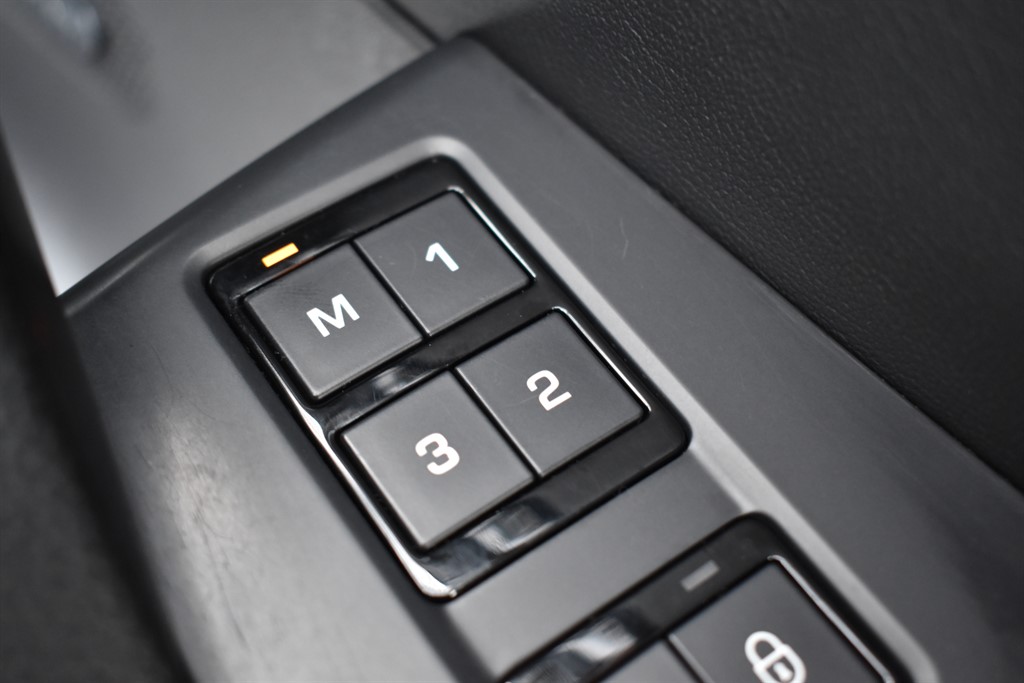 Used Jaguar F-Pace 2019 for sale - 77170762: Photo 8