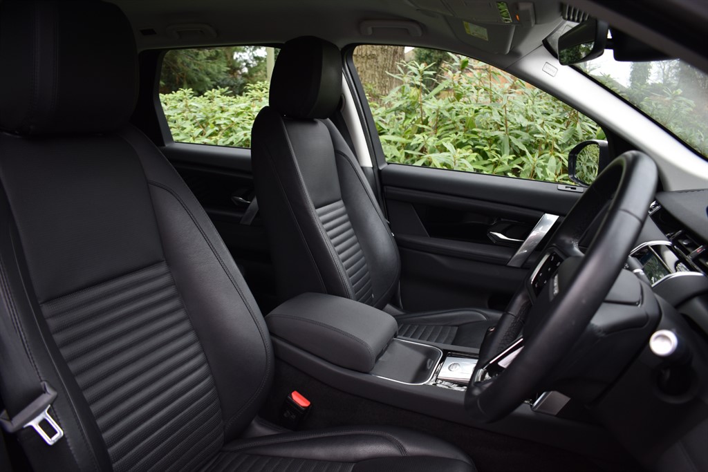 Used Land Rover Discovery Sport 2021 for sale - 77581652: Photo 2