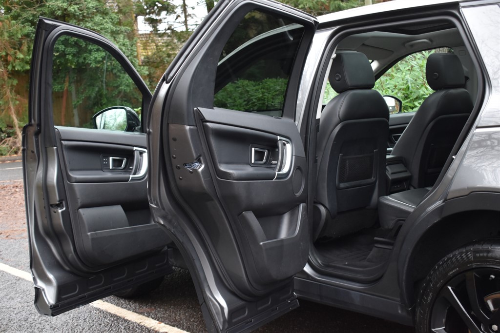 Used Land Rover Discovery Sport 2019 for sale - 76933391: Photo 24