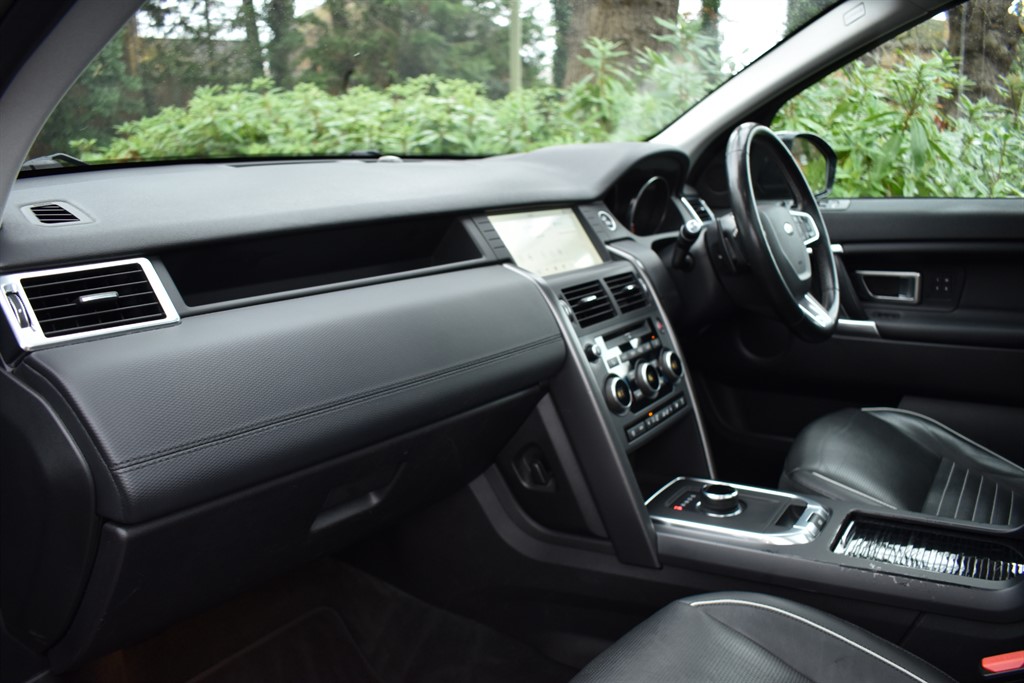 Used Land Rover Discovery Sport 2019 for sale - 76933391: Photo 28