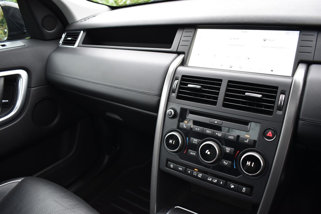 Used Land Rover Discovery Sport 2019 for sale - 76933391: Photo 31