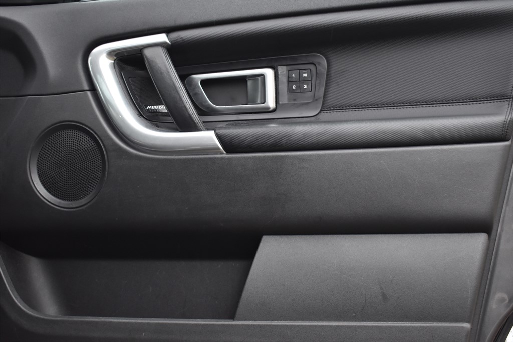 Used Land Rover Discovery Sport 2019 for sale - 76933391: Photo 42