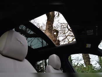 Used Jaguar F-Pace 2022 for sale - 77833820: Photo