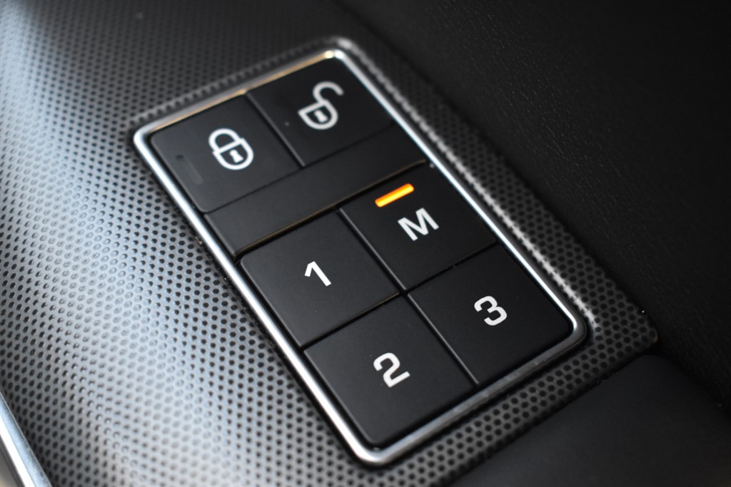 Used Land Rover Range Rover Sport 2018 for sale - 76625447: Photo 11