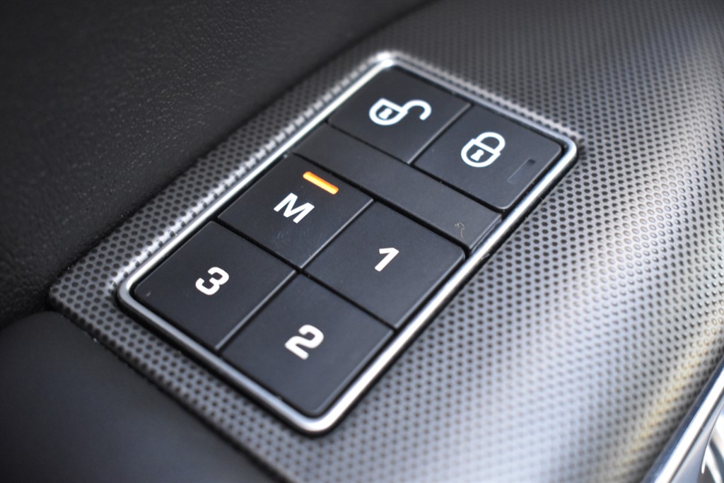 Used Land Rover Range Rover Sport 2018 for sale - 76625447: Photo 12