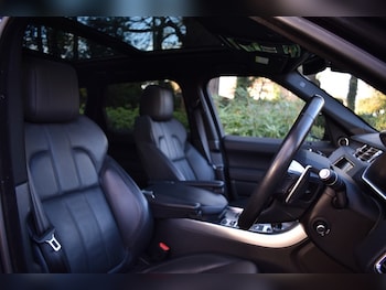 Used Land Rover Range Rover Sport 2018 for sale - 76625447: Photo