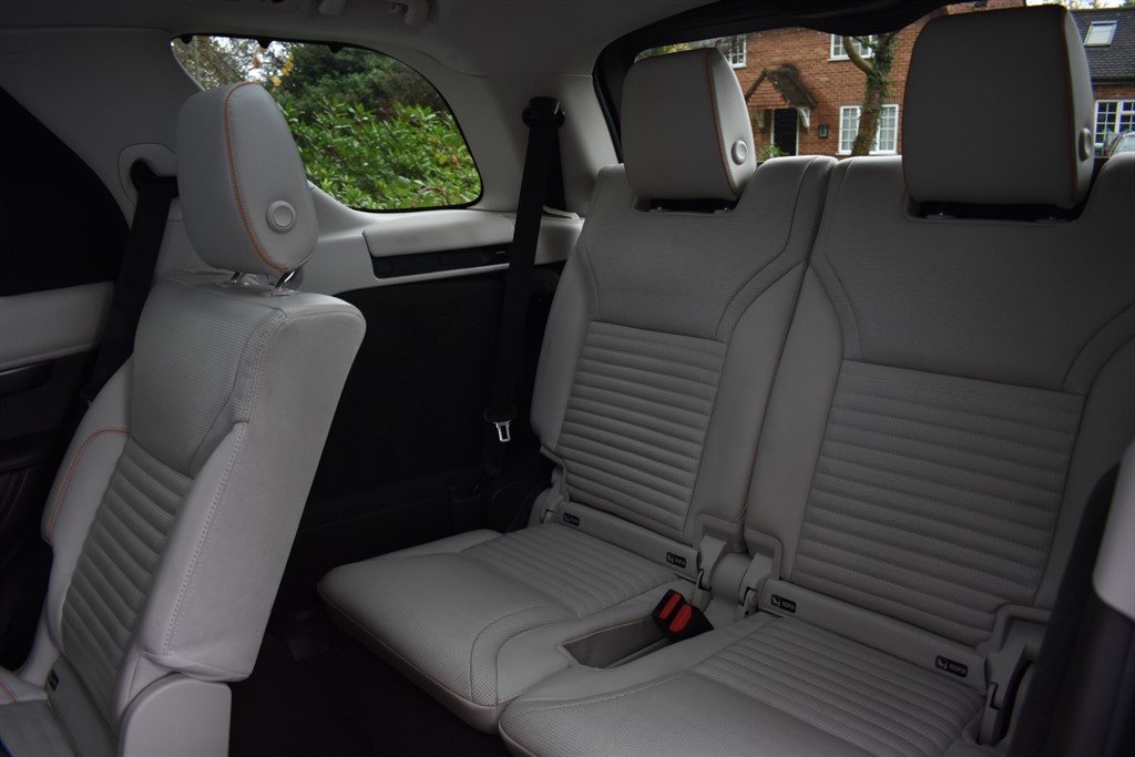 Used Land Rover Discovery 2017 for sale - 76625454: Photo 30