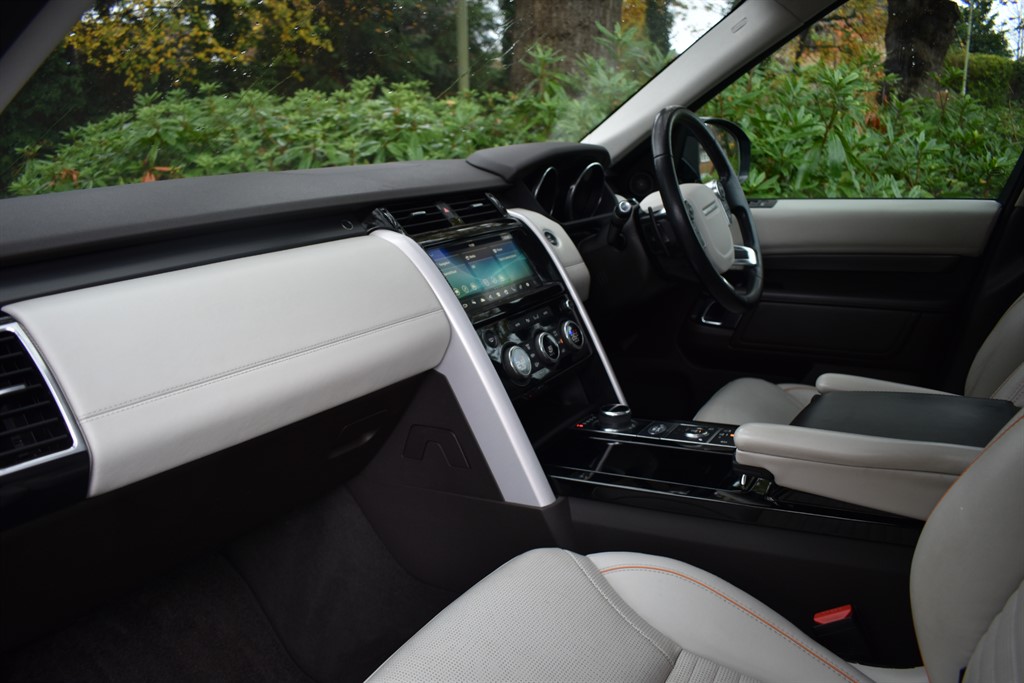 Used Land Rover Discovery 2017 for sale - 76625454: Photo 31