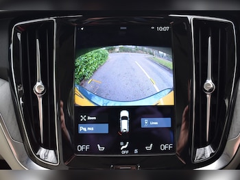 Used Volvo V60 2020 for sale - 75664662: Photo