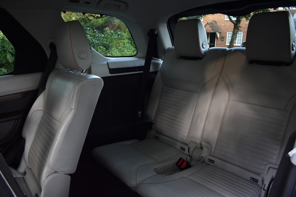 Used Land Rover Discovery 2017 for sale - 76117202: Photo 30