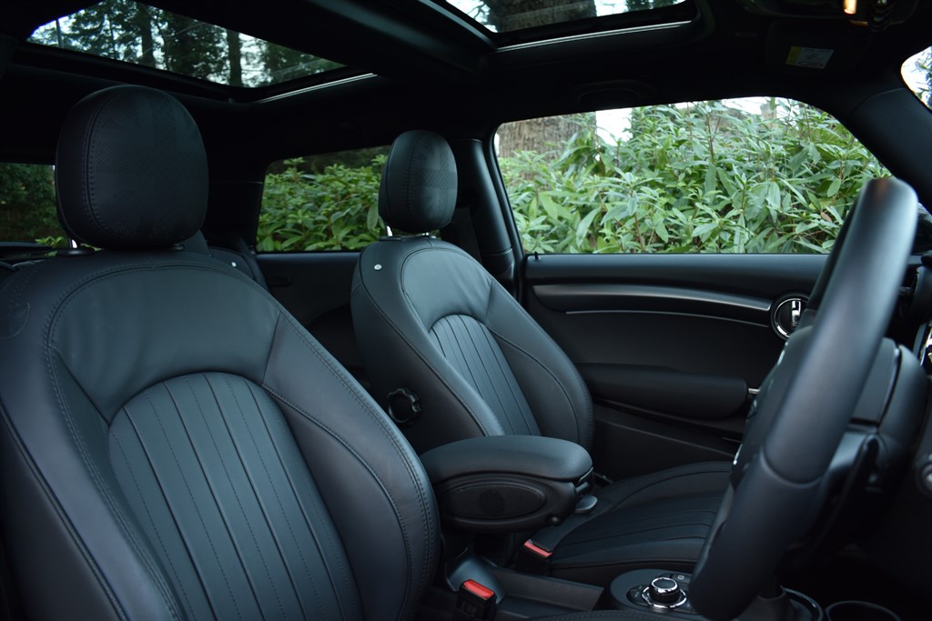 Used MINI Hatch 2024 for sale - 76908259: Photo 2