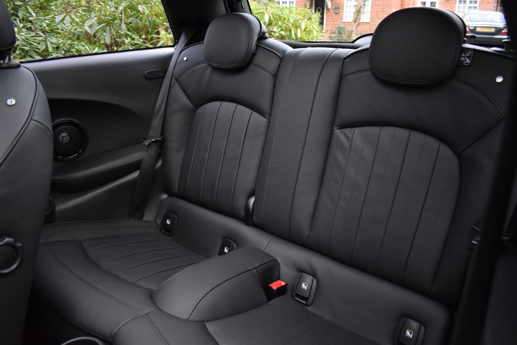 Used MINI Hatch 2024 for sale - 76908259: Photo 24