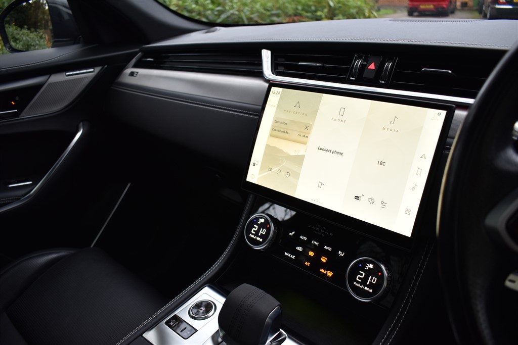 Used Jaguar F-Pace 2022 for sale - 76625452: Photo 29