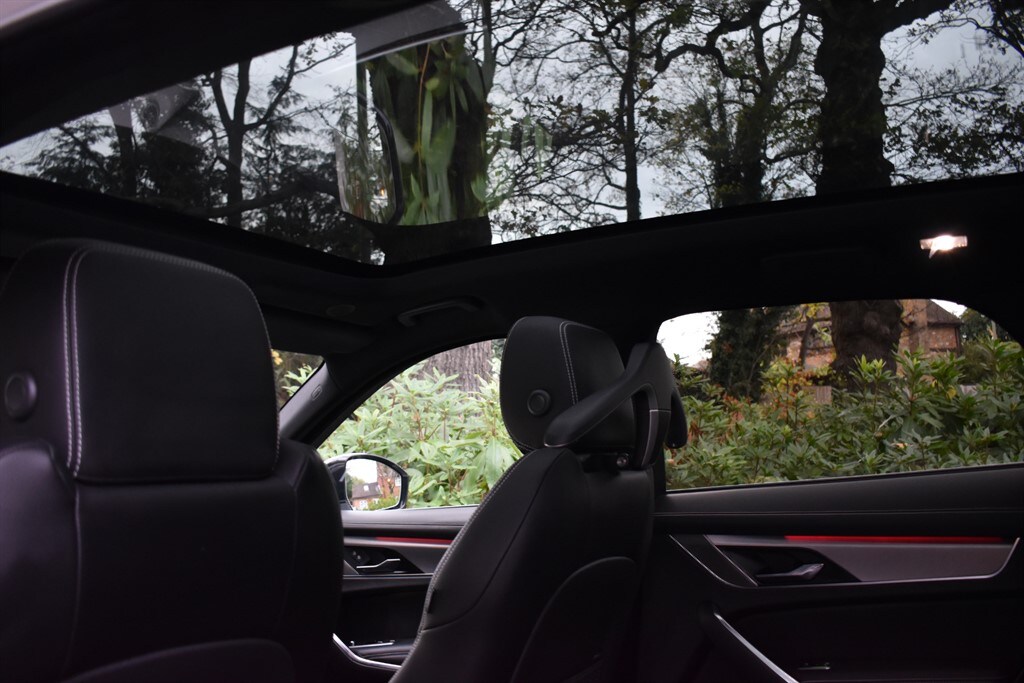 Used Jaguar F-Pace 2022 for sale - 76625452: Photo 32