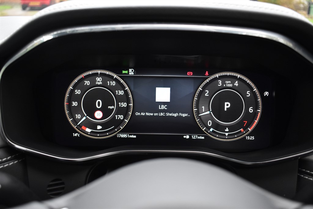 Used Jaguar F-Pace 2022 for sale - 76625452: Photo 8