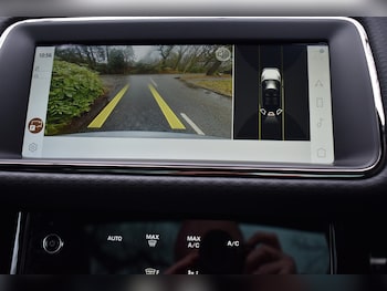 Used Land Rover Range Rover Evoque 2022 for sale - 77300740: Photo