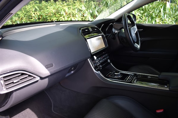 Used Jaguar XE 2018 for sale - 75664658: Photo 19