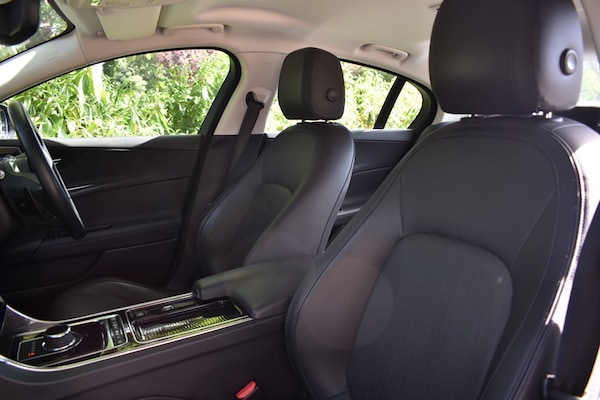 Used Jaguar XE 2018 for sale - 75664658: Photo 20
