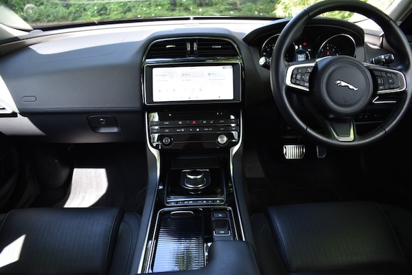 Used Jaguar XE 2018 for sale - 75664658: Photo 21