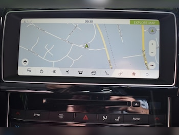 Used Jaguar XE 2018 for sale - 75664658: Photo