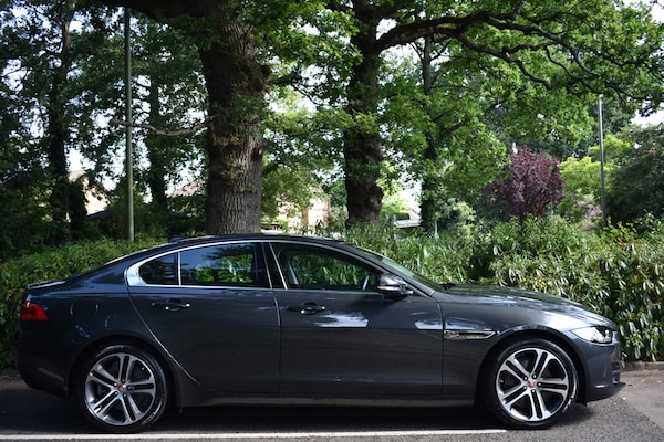 Used Jaguar XE 2018 for sale - 75664658: Photo 9