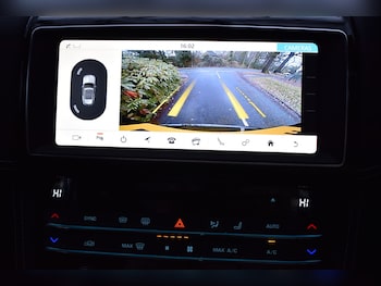 Used Jaguar F-Pace 2020 for sale - 77134185: Photo