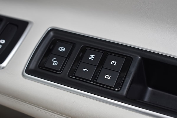 Used Jaguar XF 2018 for sale - 76312519: Photo 11