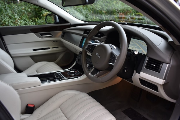 Used Jaguar XF 2018 for sale - 76312519: Photo 28