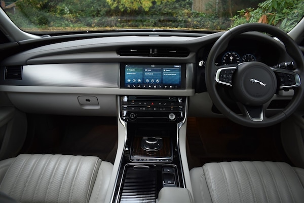 Used Jaguar XF 2018 for sale - 76312519: Photo 29