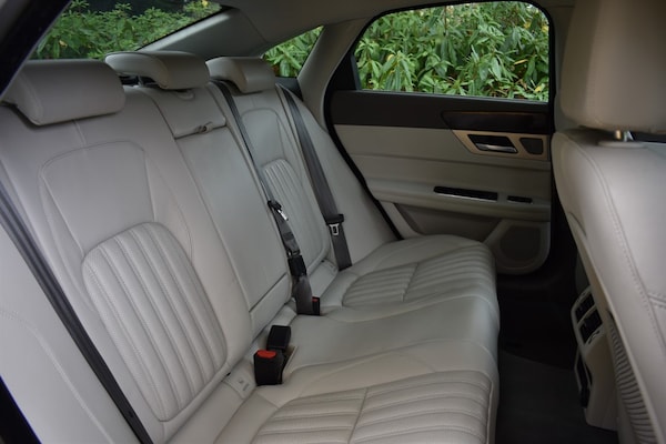 Used Jaguar XF 2018 for sale - 76312519: Photo 30