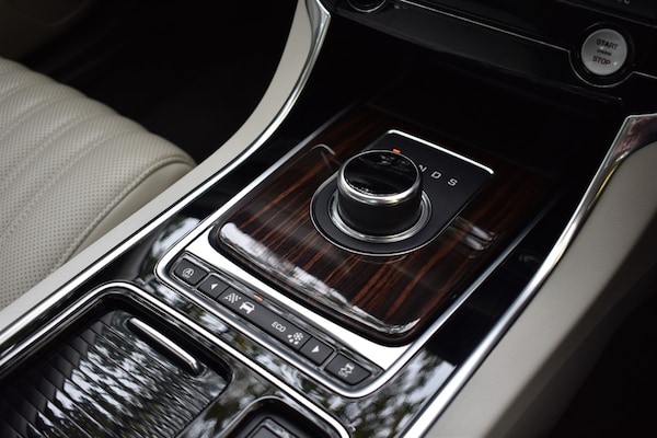 Used Jaguar XF 2018 for sale - 76312519: Photo 40