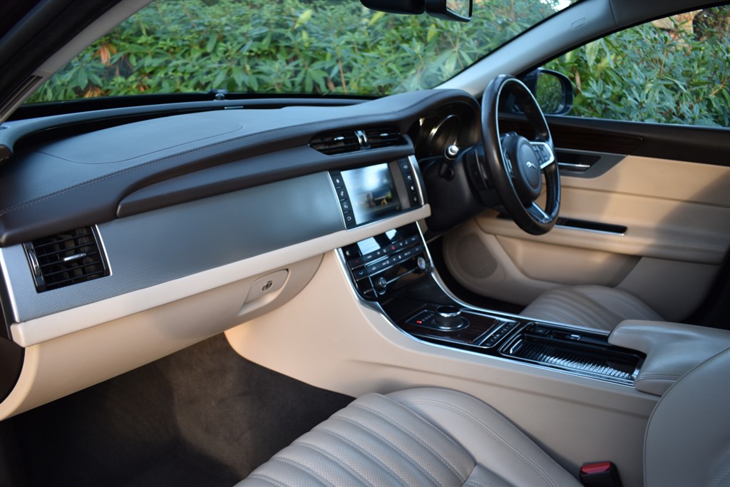 Used Jaguar XF 2018 for sale - 77005608: Photo 20