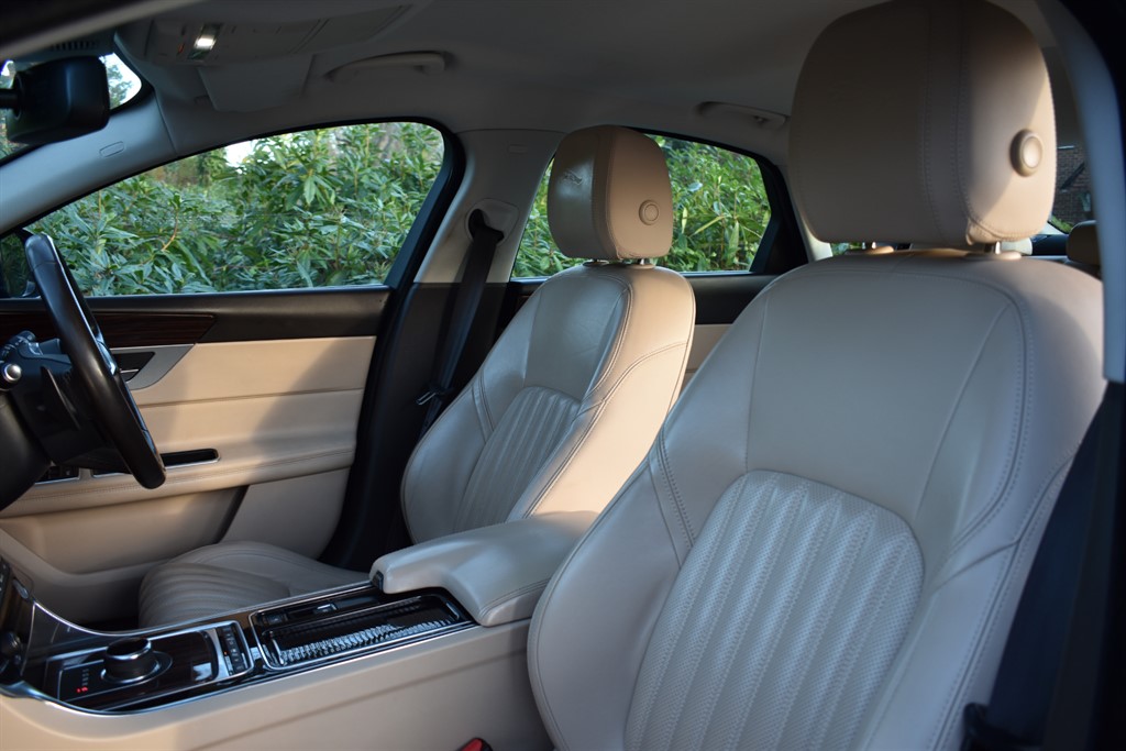 Used Jaguar XF 2018 for sale - 77005608: Photo 21