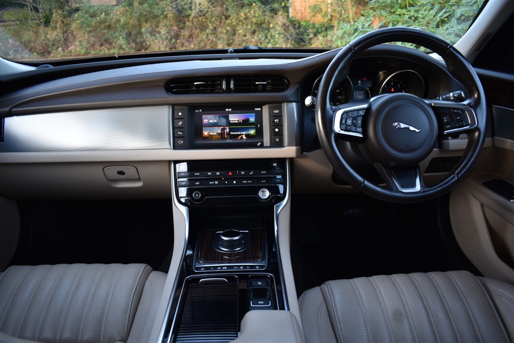 Used Jaguar XF 2018 for sale - 77005608: Photo 22