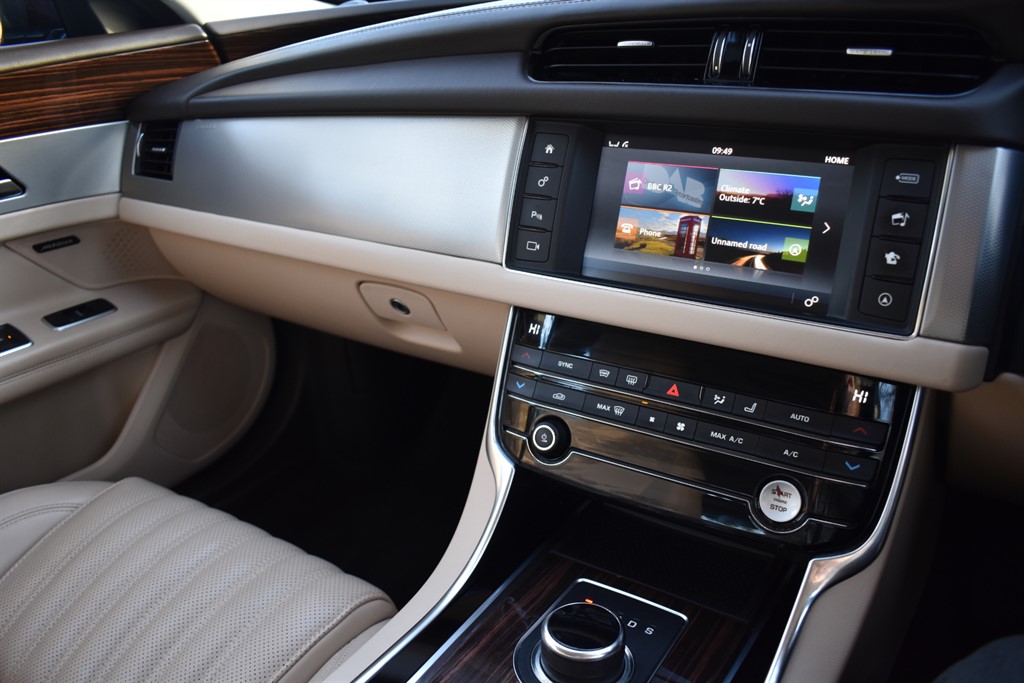 Used Jaguar XF 2018 for sale - 77005608: Photo 23