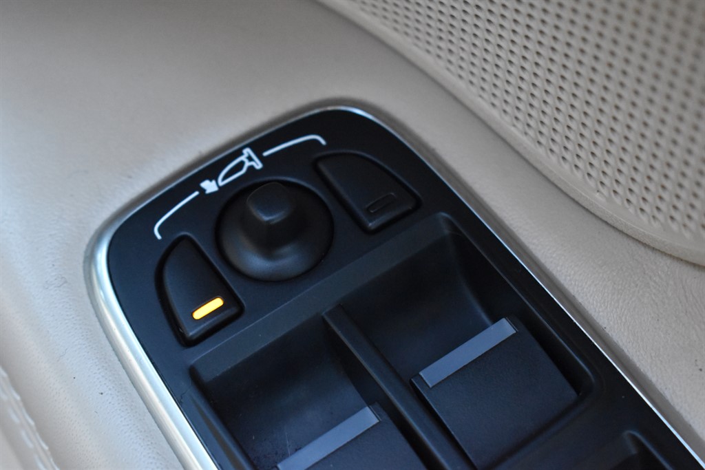 Used Jaguar XF 2018 for sale - 77005608: Photo 30