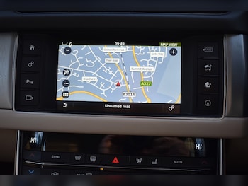 Used Jaguar XF 2018 for sale - 77005608: Photo