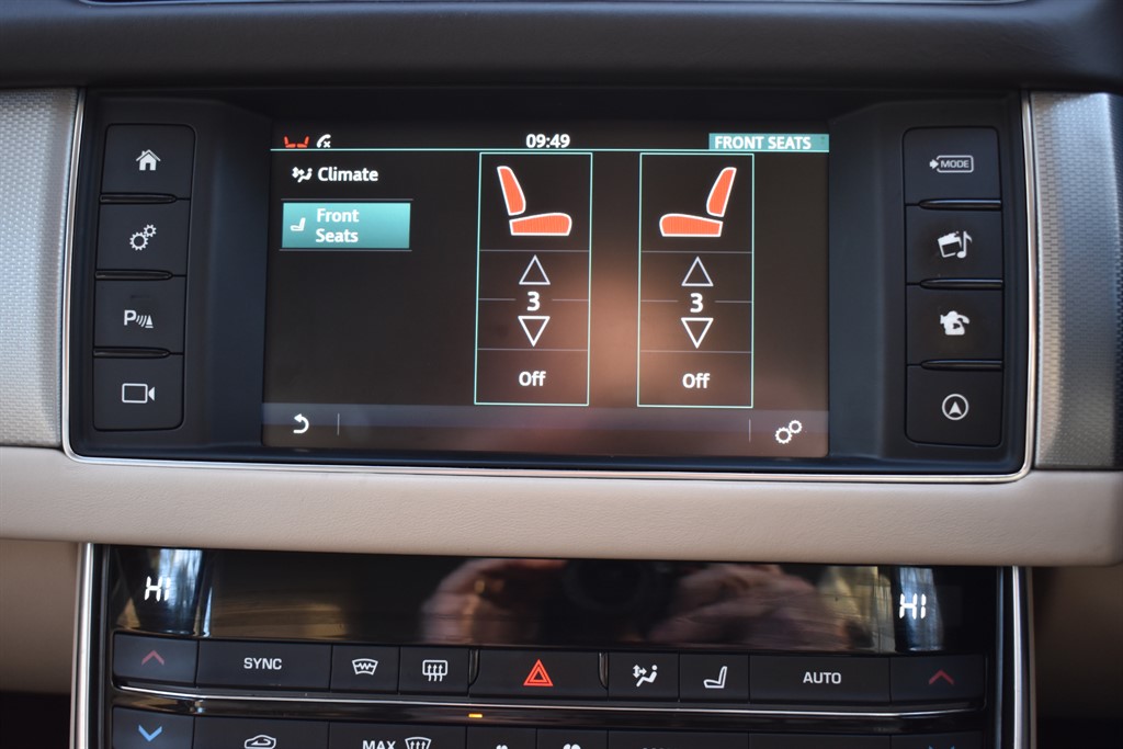 Used Jaguar XF 2018 for sale - 77005608: Photo 5