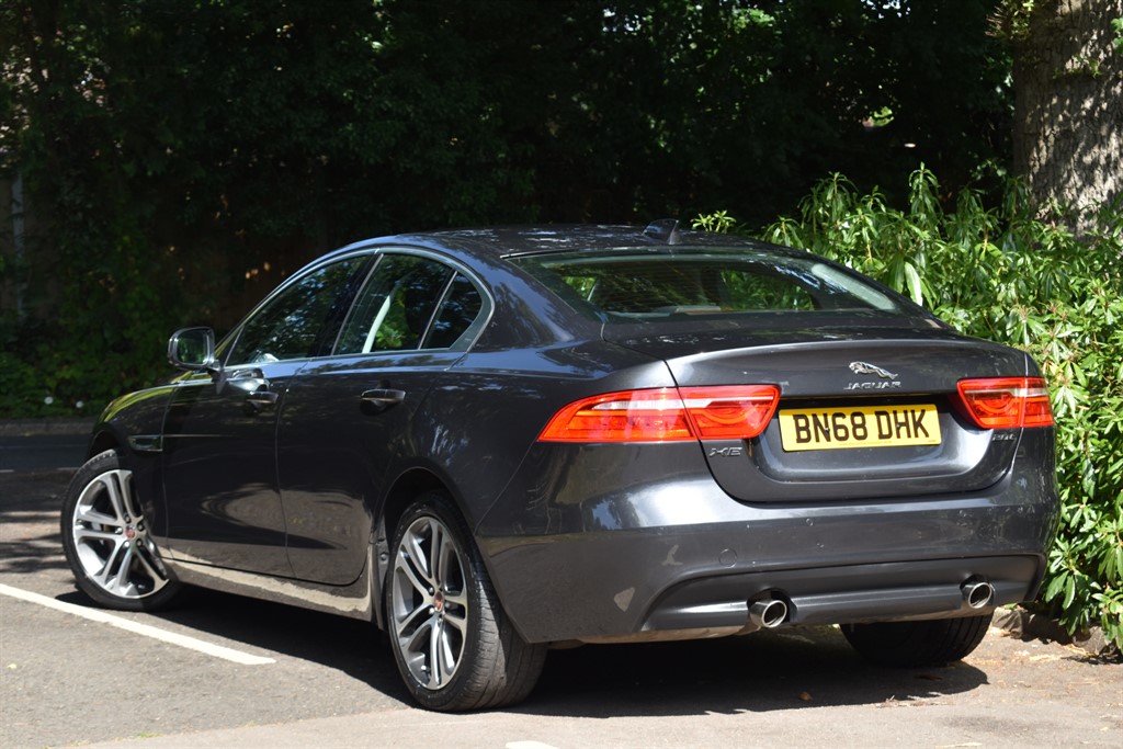 Used Jaguar XE 2018 for sale - 76625443: Photo 8