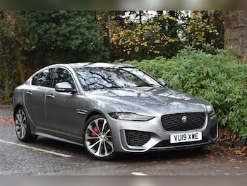 2019 - R-Dynamic HSE+Pan Roof 4-Door